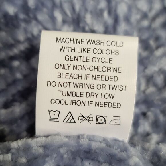 C Sweater top - Picture 9 of 9